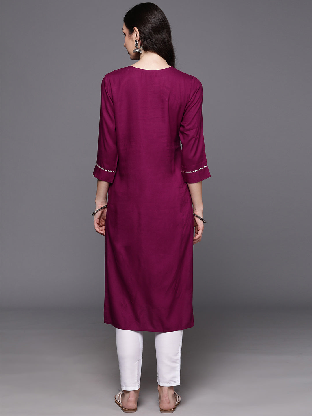 Women's Burgundy Viscose Rayon Kurta - Taantav