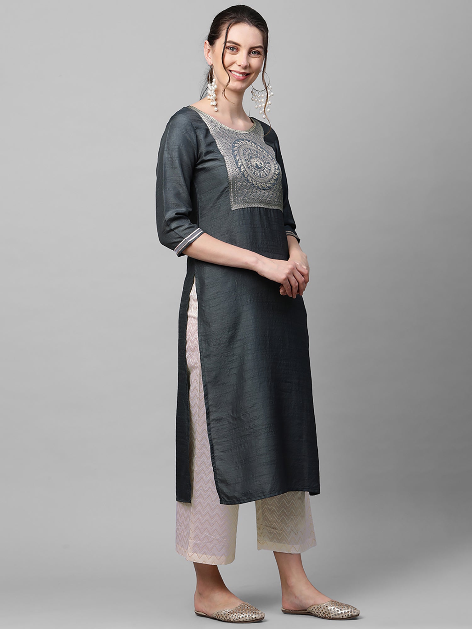 Women's Grey Polyester Kurta - Taantav