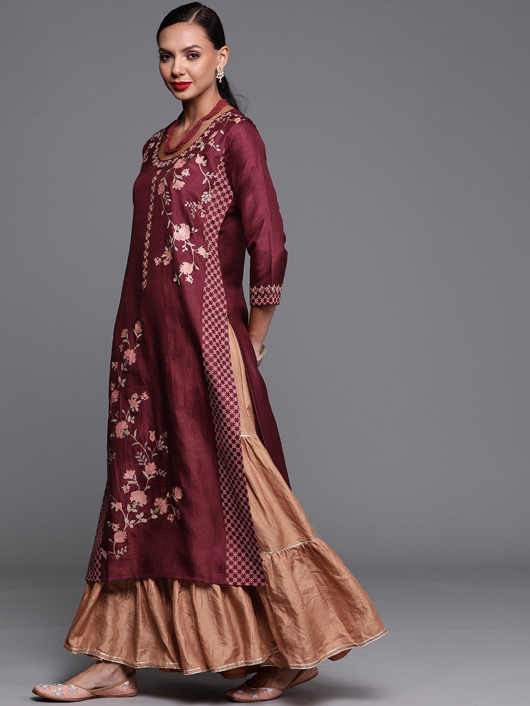 Women's Maroon Polyester Kurta - Taantav