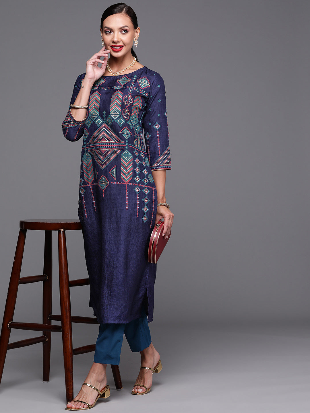 Women's Navy Blue Polyester Kurta - Taantav