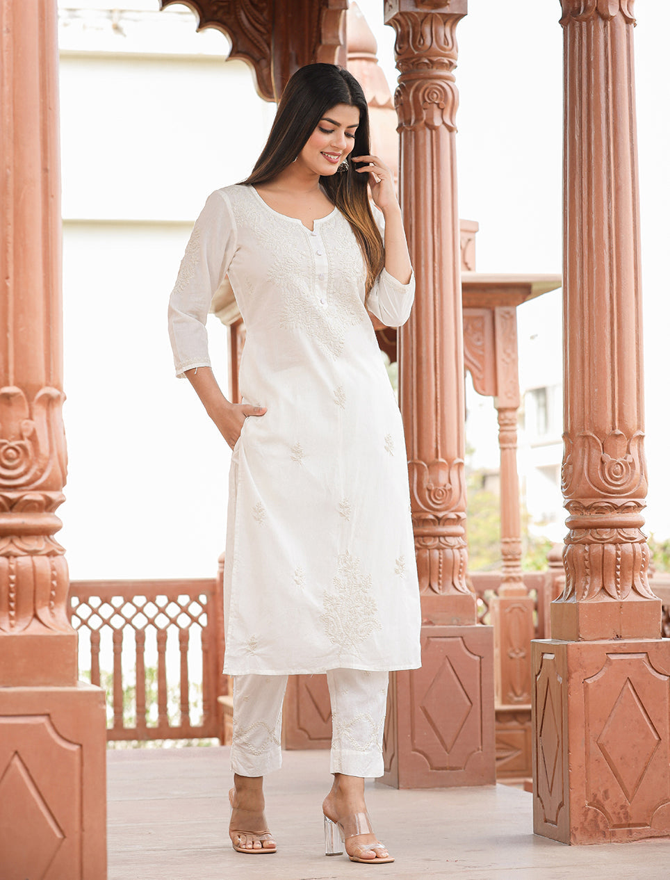 Women's Off White Lucknow Chikankari Cotton Kurta Set With Dupatta