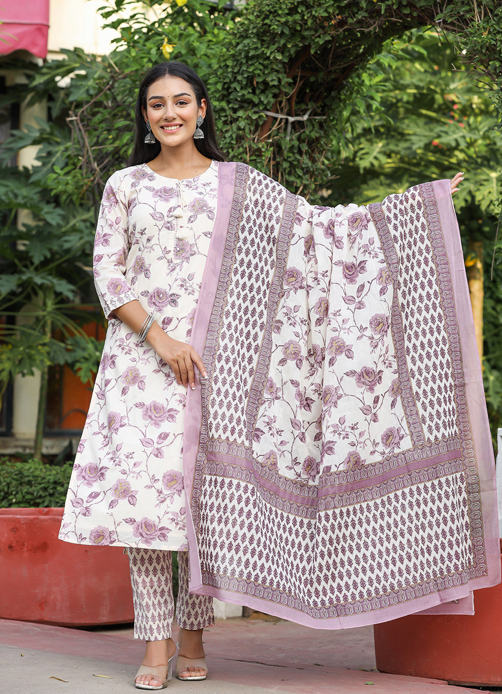 Women's Light Purple Floral Print Cotton Kurta Pant Set With Dupatta