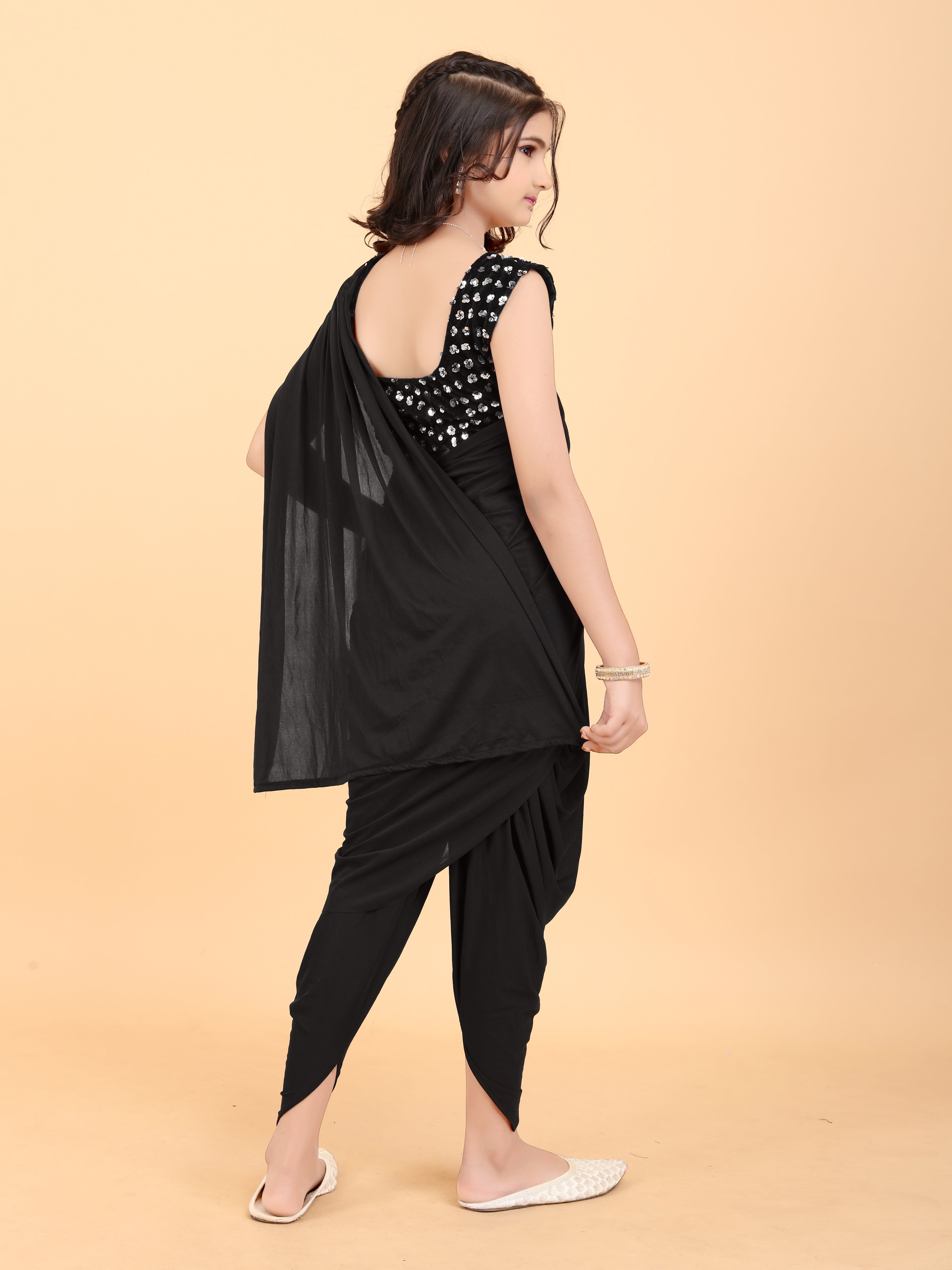 Color_Black