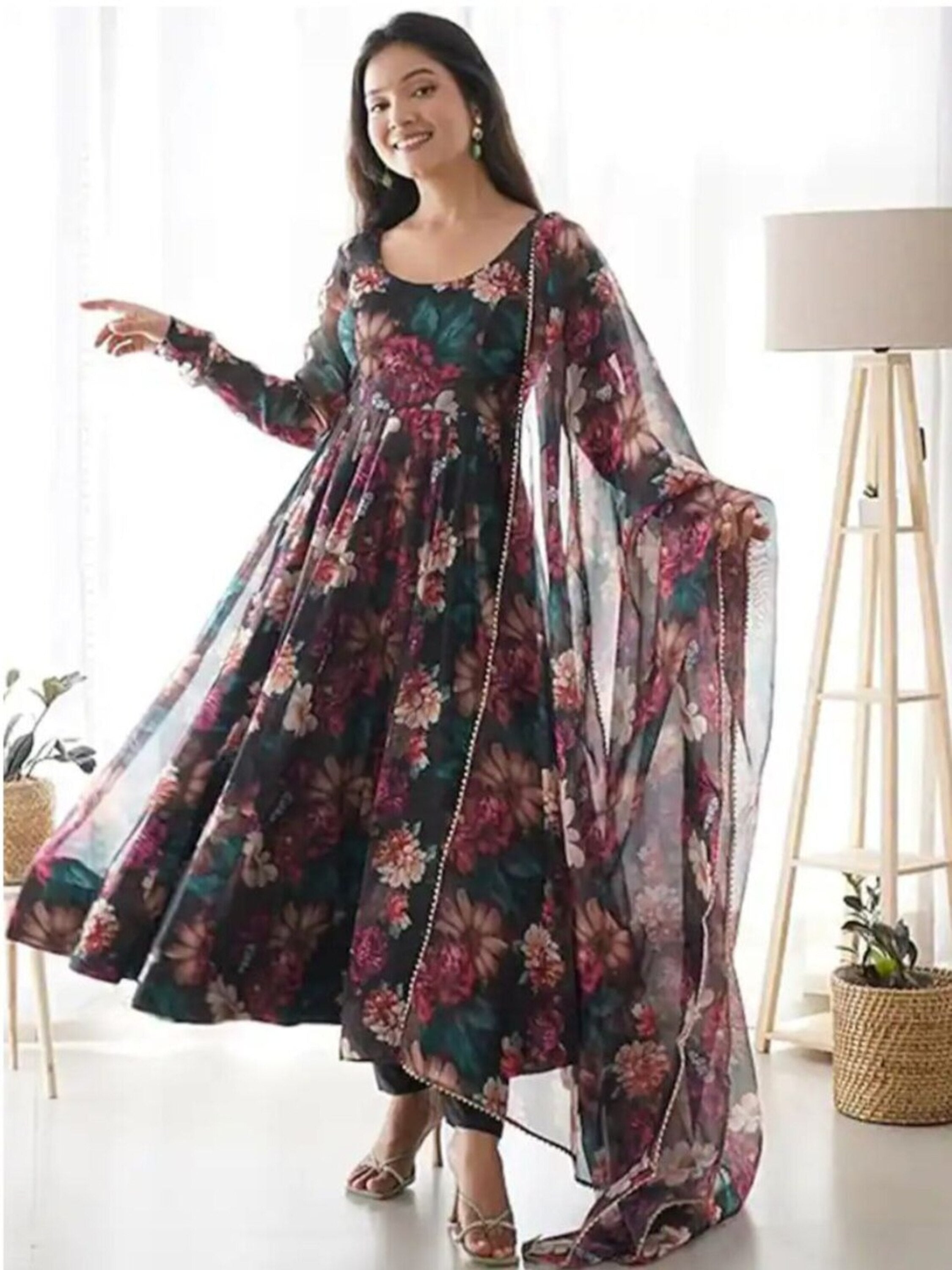 Women's Flared Georgette Anarkali With Printed Dupatta Set (Black) - Taantav