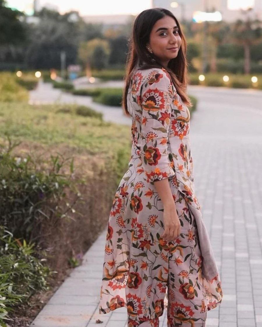 Women's Floral Printed Knee Length Round Neck Rayon Co-Ords Set