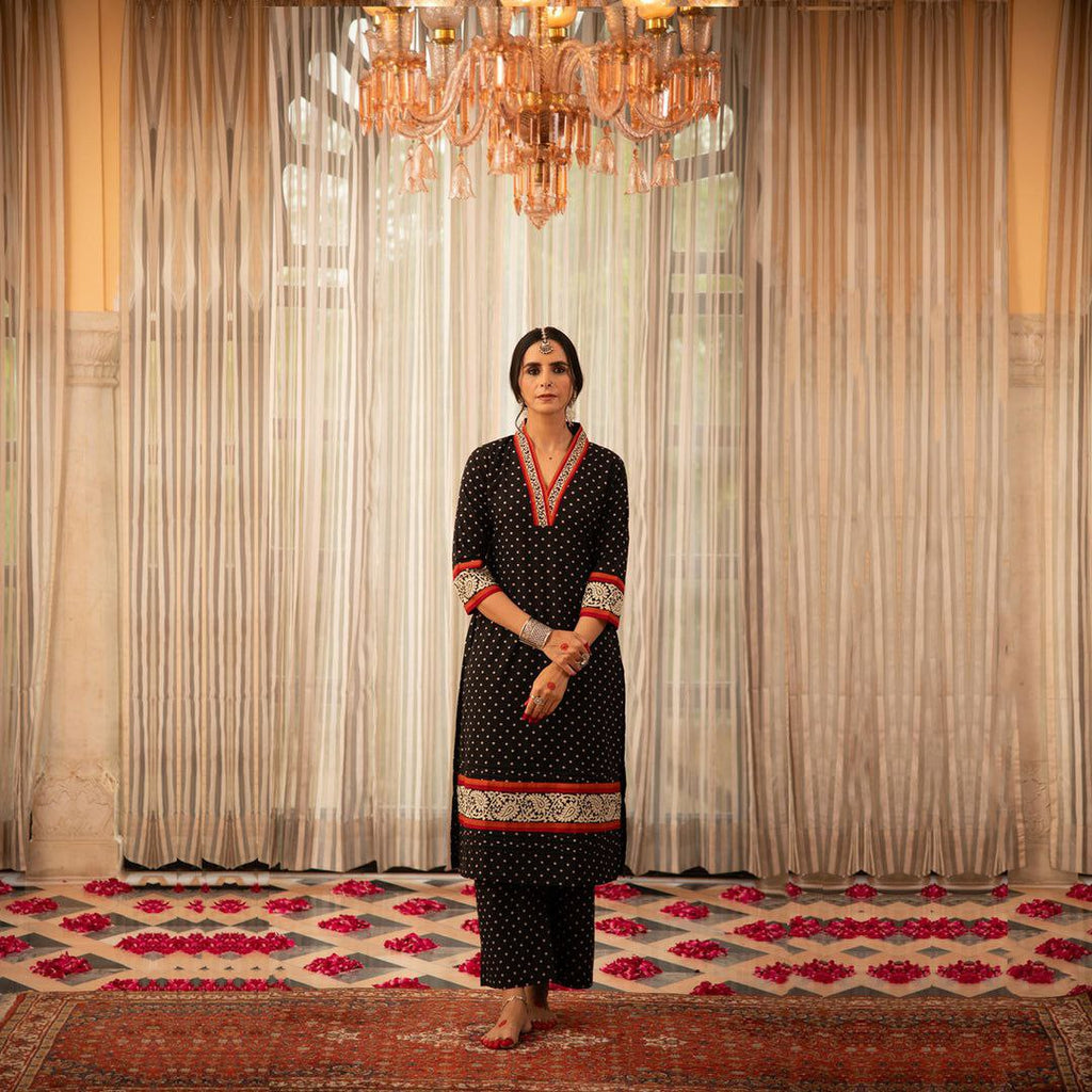 Women's Bandhani Design Printed Calf Length Black Kurti And Palazzo Set