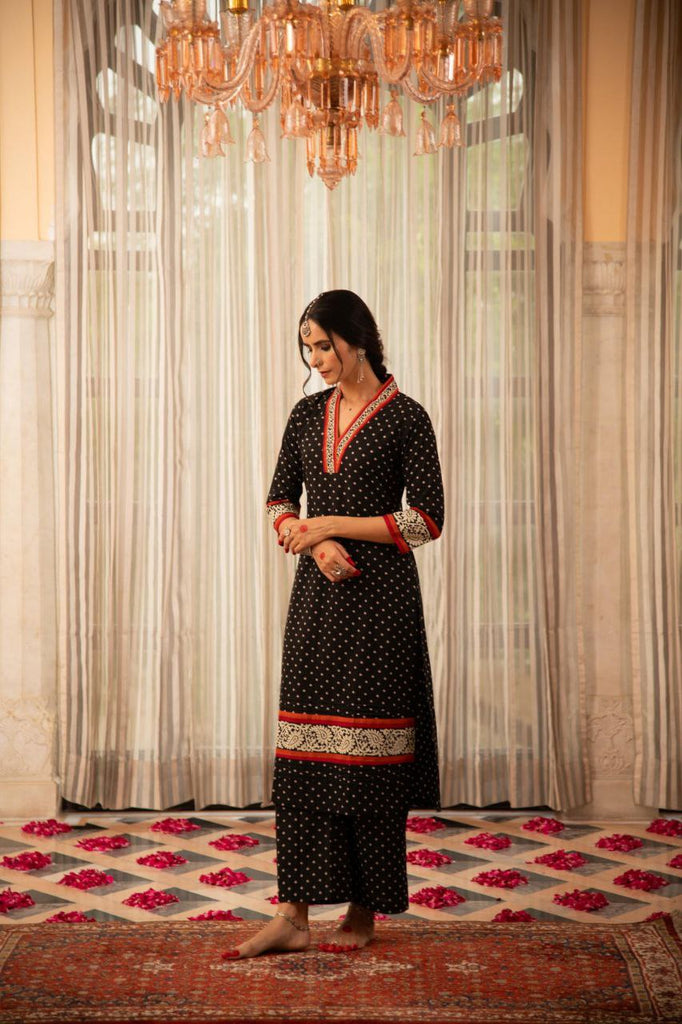 Women's Bandhani Design Printed Calf Length Black Kurti And Palazzo Set