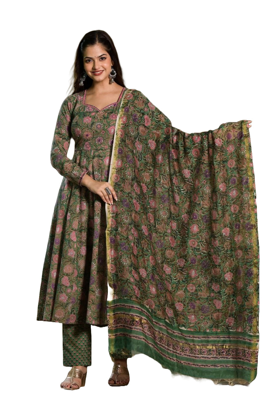 Women's Floral Printed Knee Length Flared Rayon Kurti And Pant Set With Printed Dupatta (K162) - Taantav