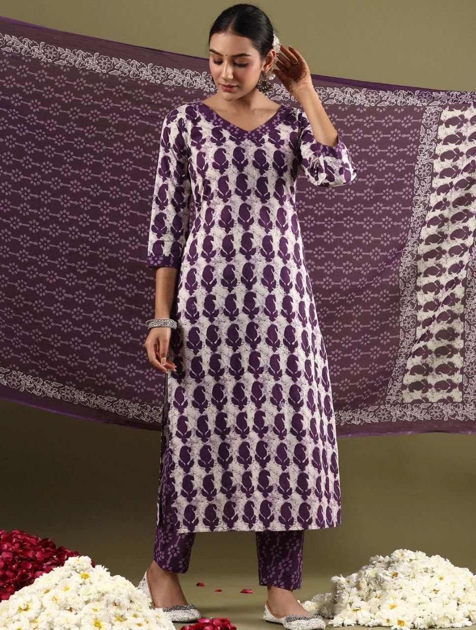 Women's Floral Printed Knee Length 3/4 Sleeves Kurti And Pant Set With Printed Cotton Dupatta (K165)