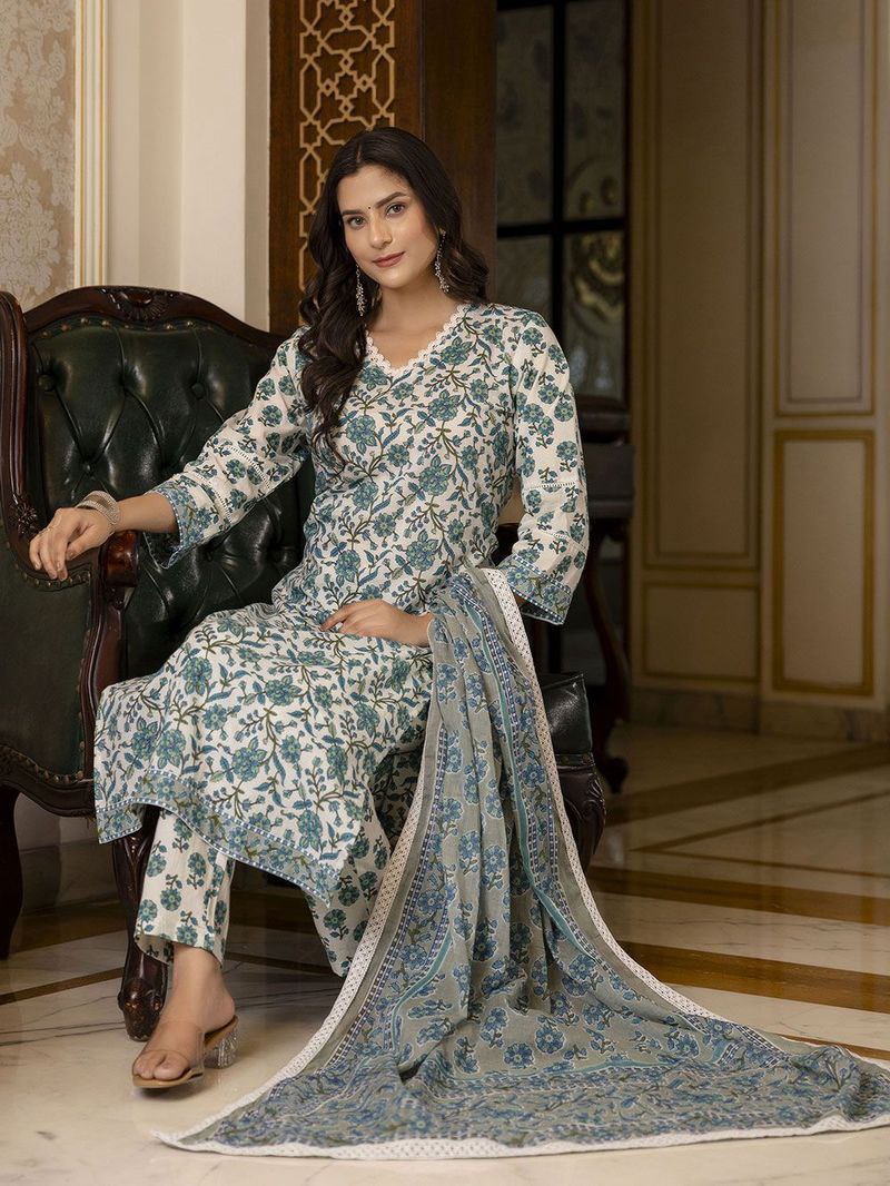Women's Knee Length Floral Printed Rayon Kurti And Pant Set With Printed Dupatta Set (K167) - Taantav