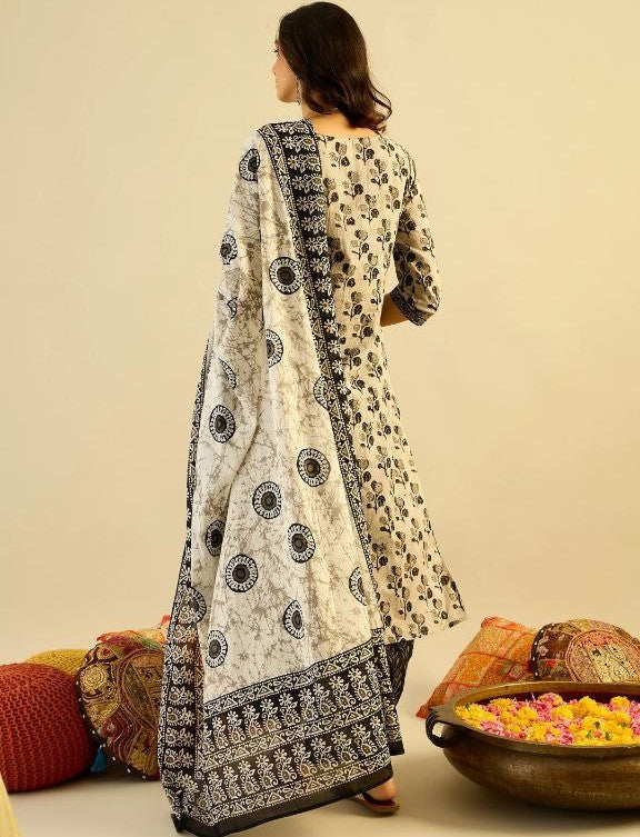Women's Floral Printed Knee Length V Neck Kurti And Pant Set With Printed Dupatta (K168) - Taantav