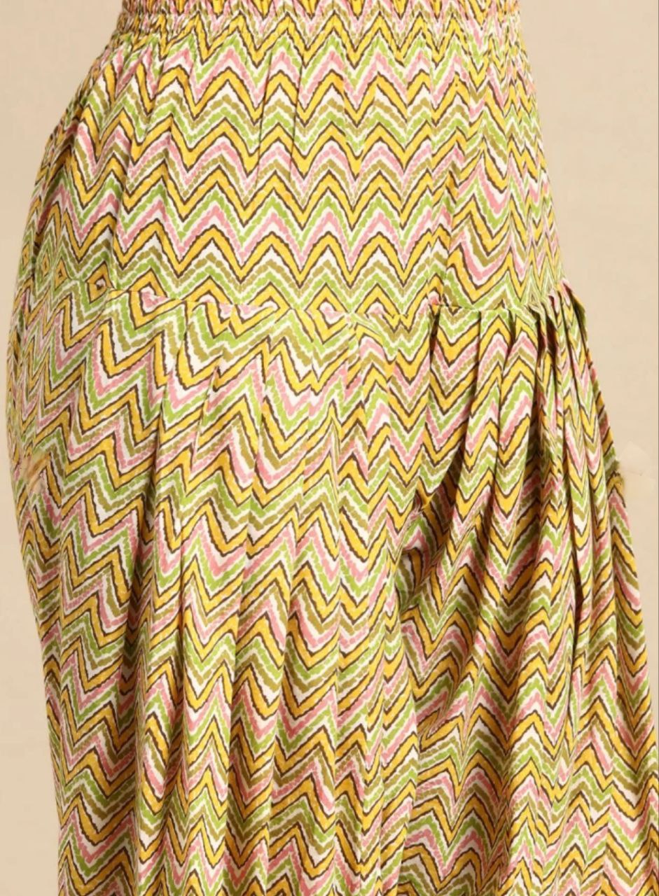Women's Floral Printed Knee Length Rayon Kurta And Pant Set With Printed Dupatta (K192) - Taantav