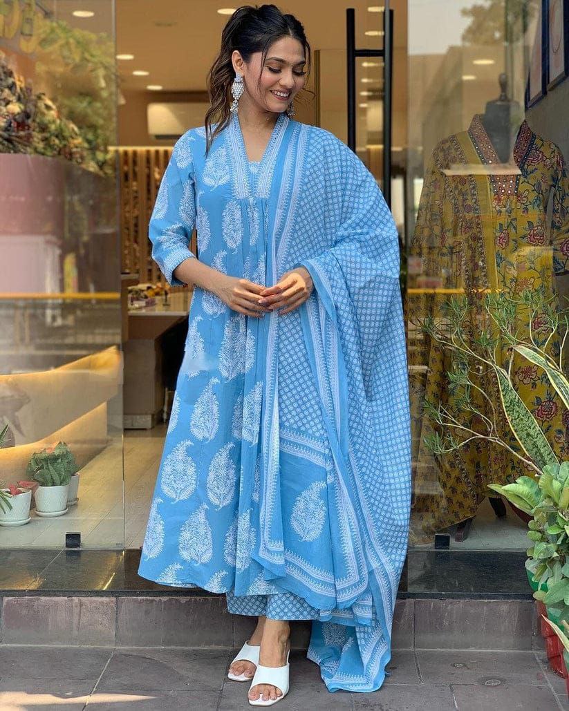 Women's Floral Printed Calf Length Flared Kurti And Palazzo Set With Printed Dupatta (K208) - Taantav