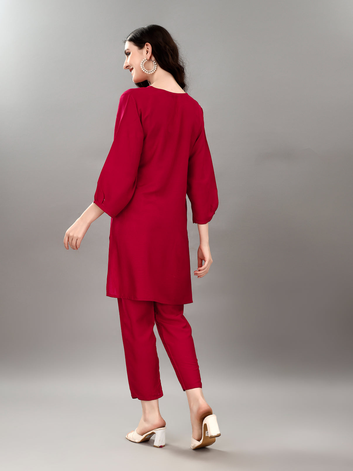 Women's V Neck Knee Length 3/4 Sleeves Solid Rayon Co-Ords Set (Rani) - Taantav