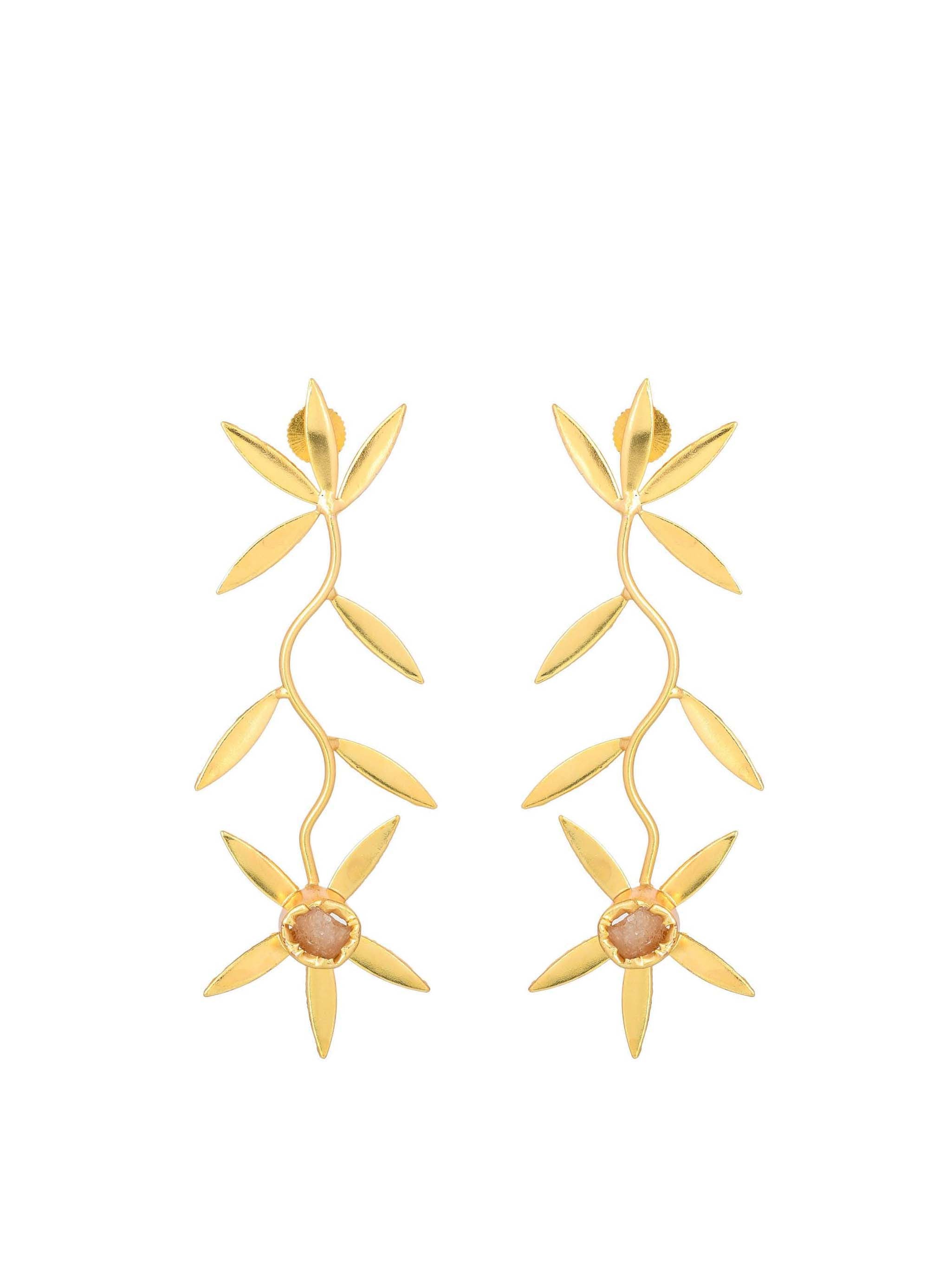 Women's Leafy Affair Leaf Earrings - Zurii Jewels