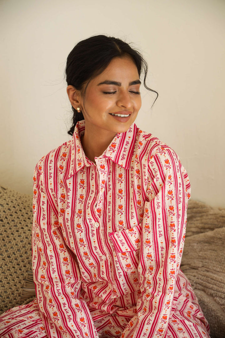 Women's Red Pure Cotton Printed Collar Night Suit