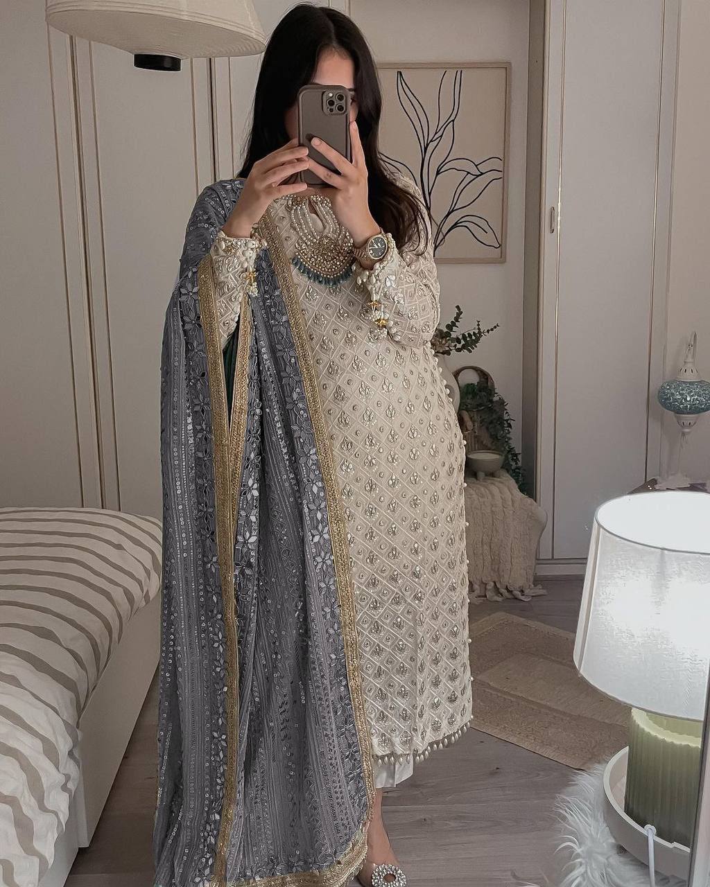Color_Grey