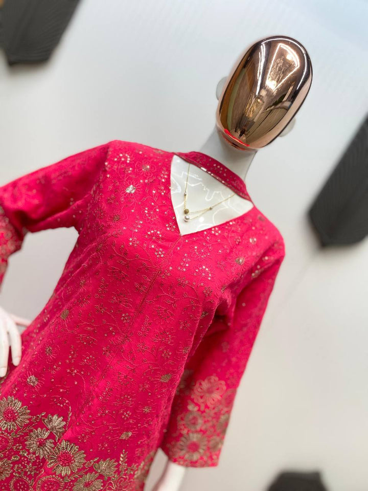Women's Dark Pink Georgette Embroidered With Sequins Kurta Set