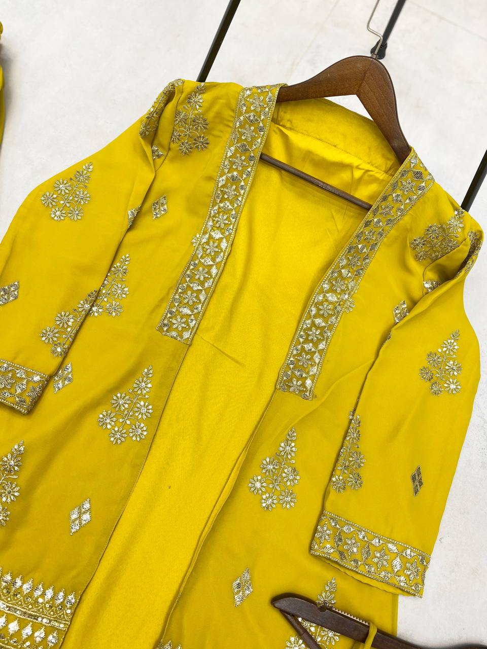 Color_Yellow