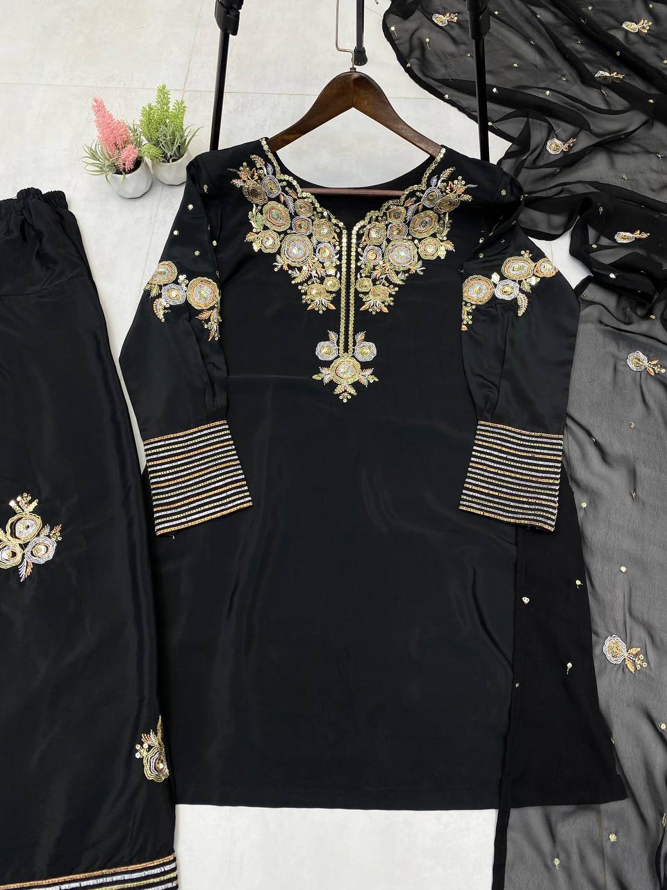 Color_Black
