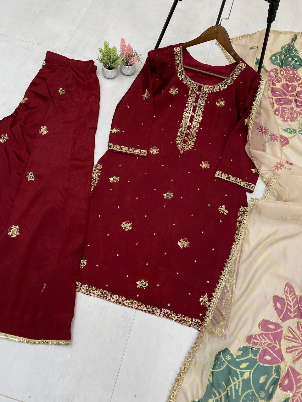 Color_Maroon