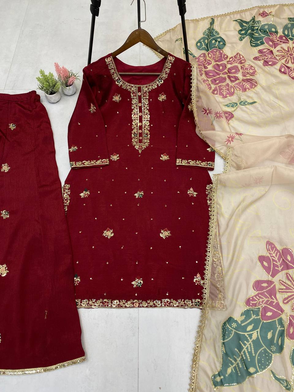 Color_Maroon