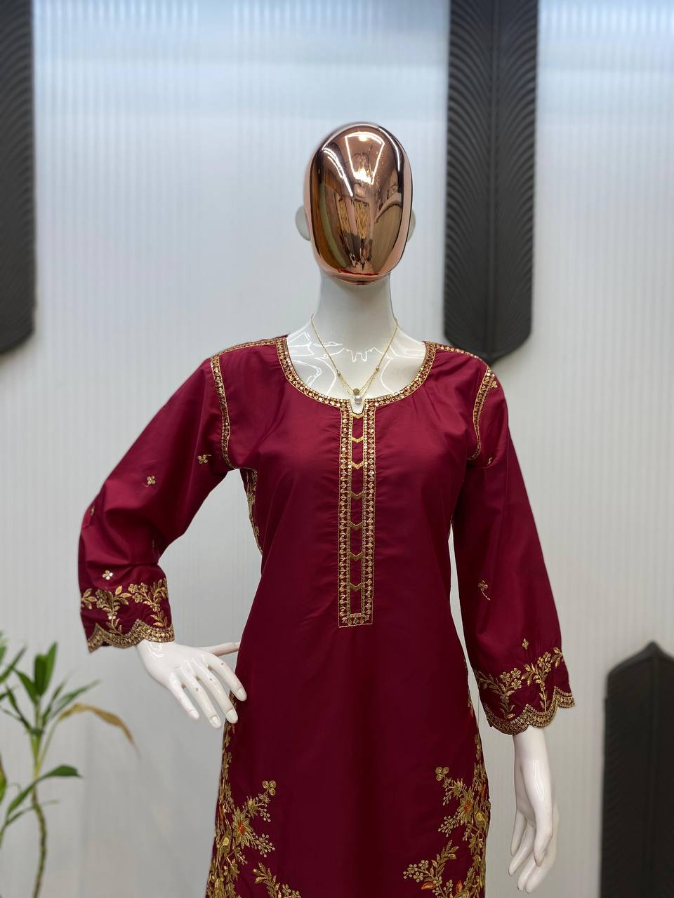 Color_Maroon