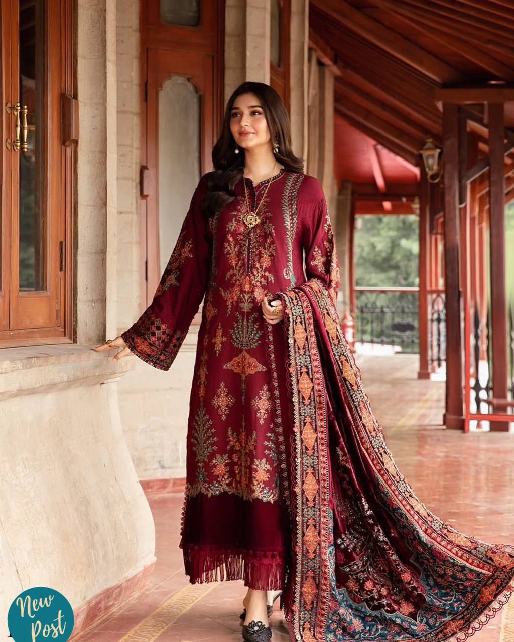 Color_Maroon