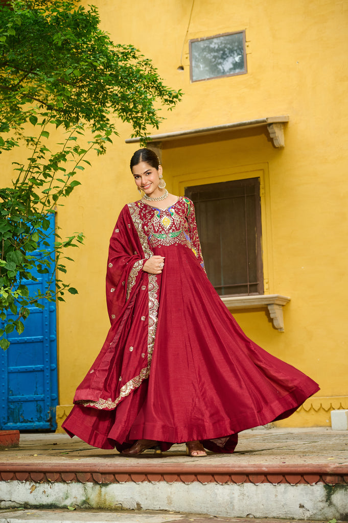 Color_Maroon