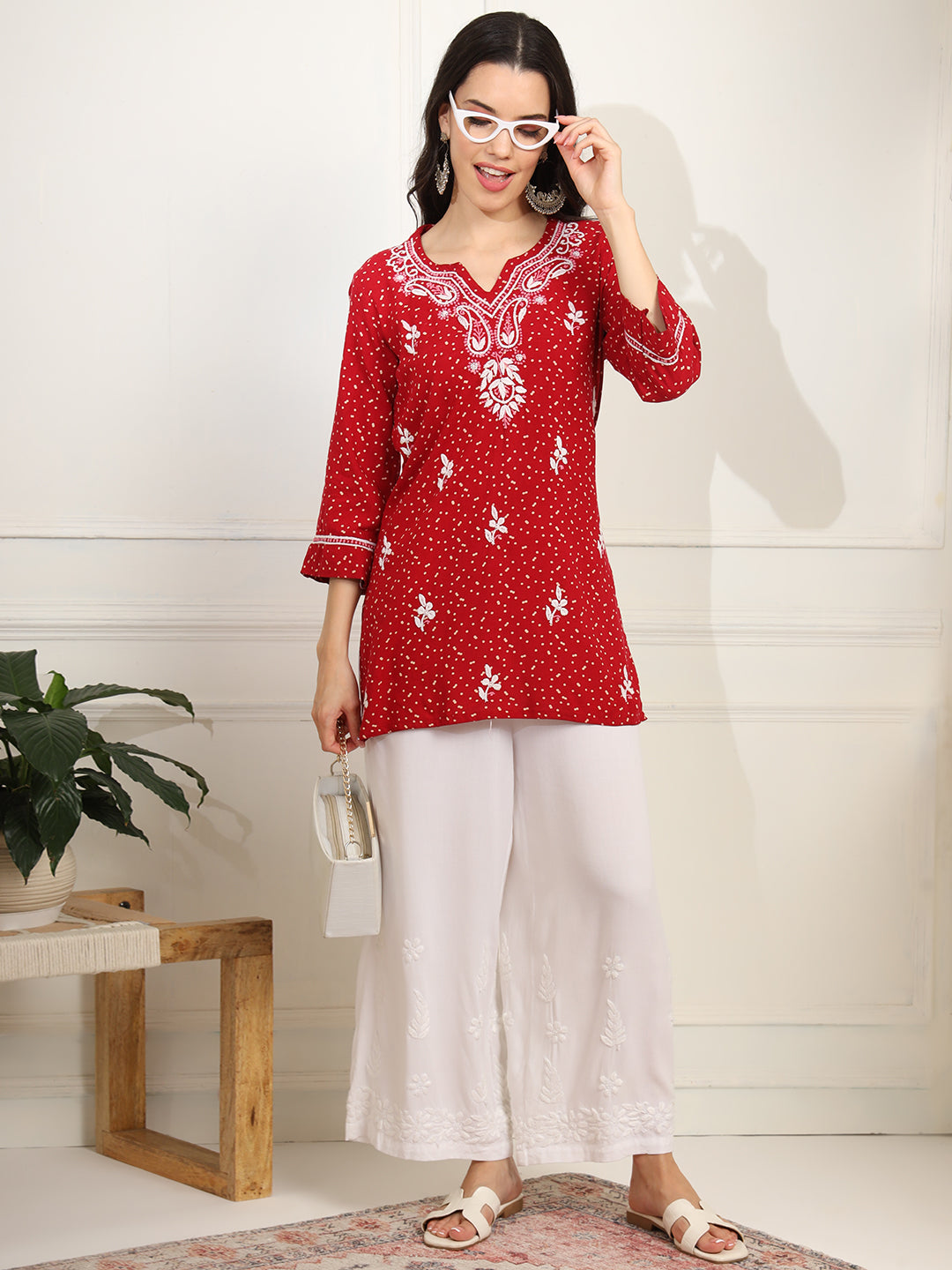 Women's Red Color Viscose Cotton Kurta With Multi Color Thread Embroidery