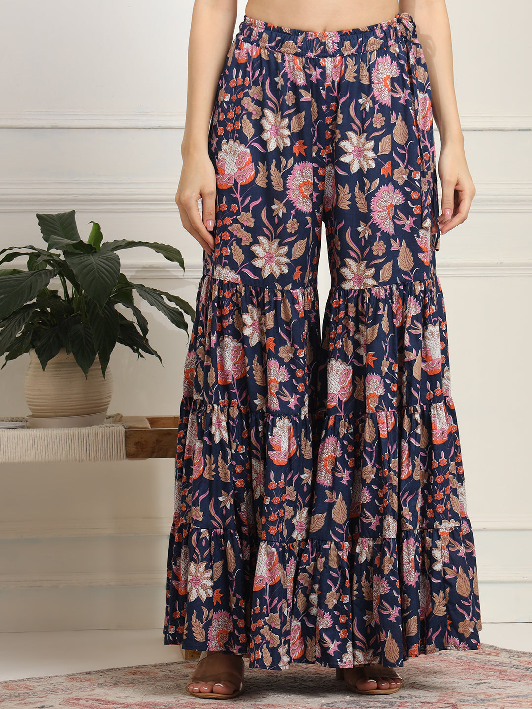 Women's Block Print Fusion With Chikankari Kurta And Sharara