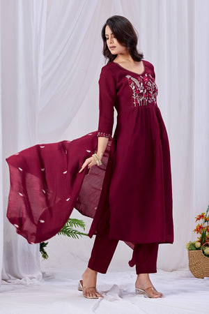 Color_Maroon