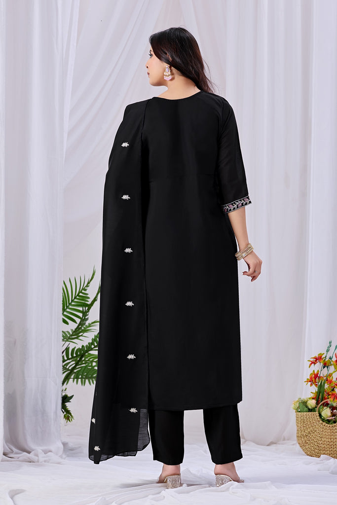 Color_Black