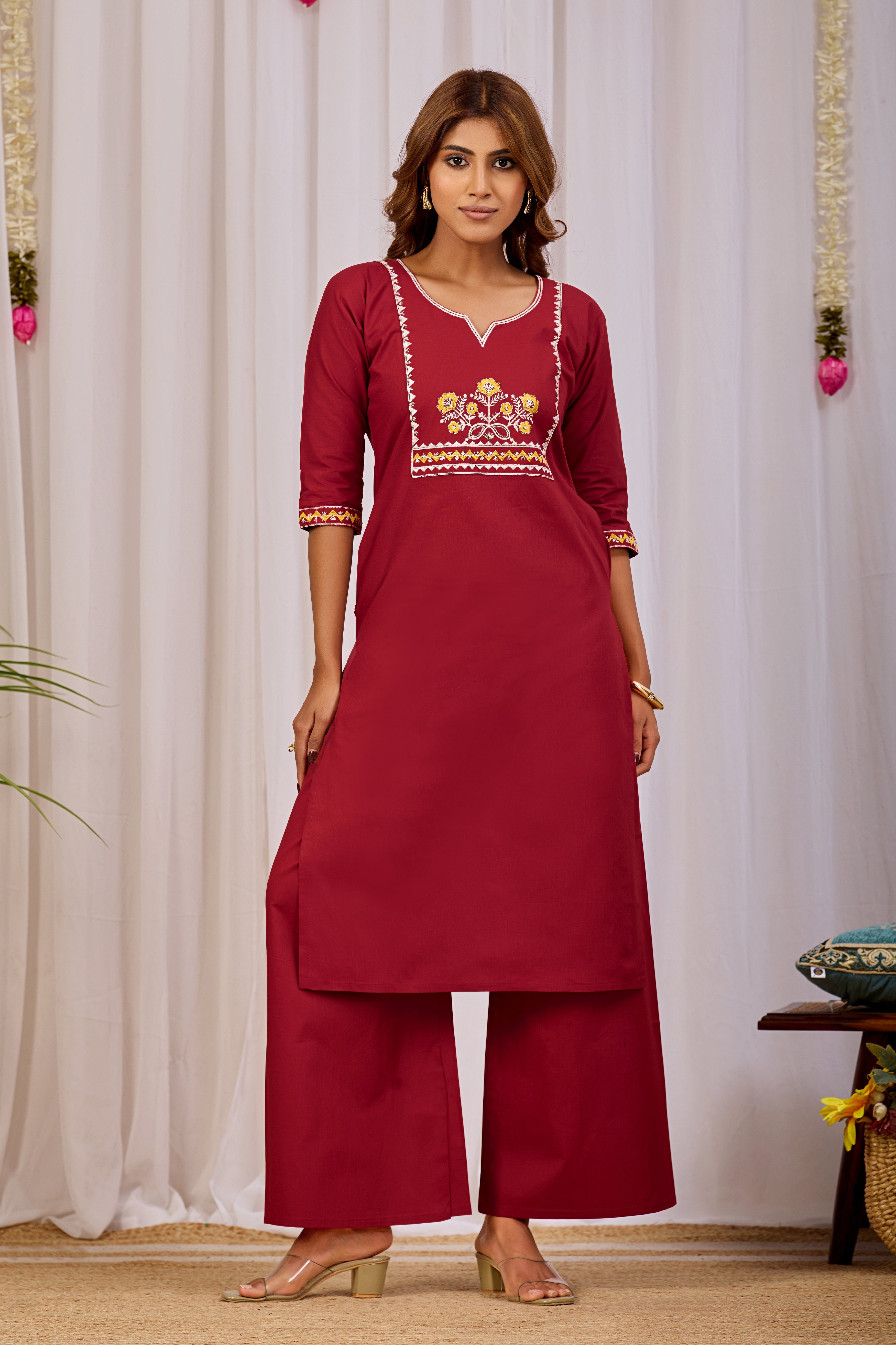 Color_Maroon