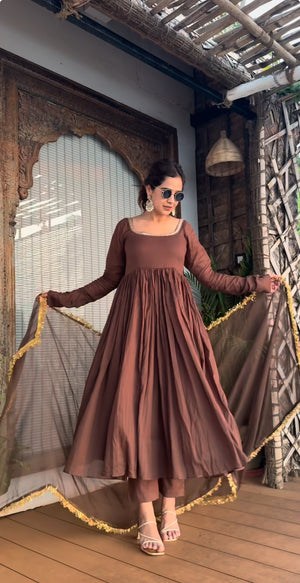 Color_Brown