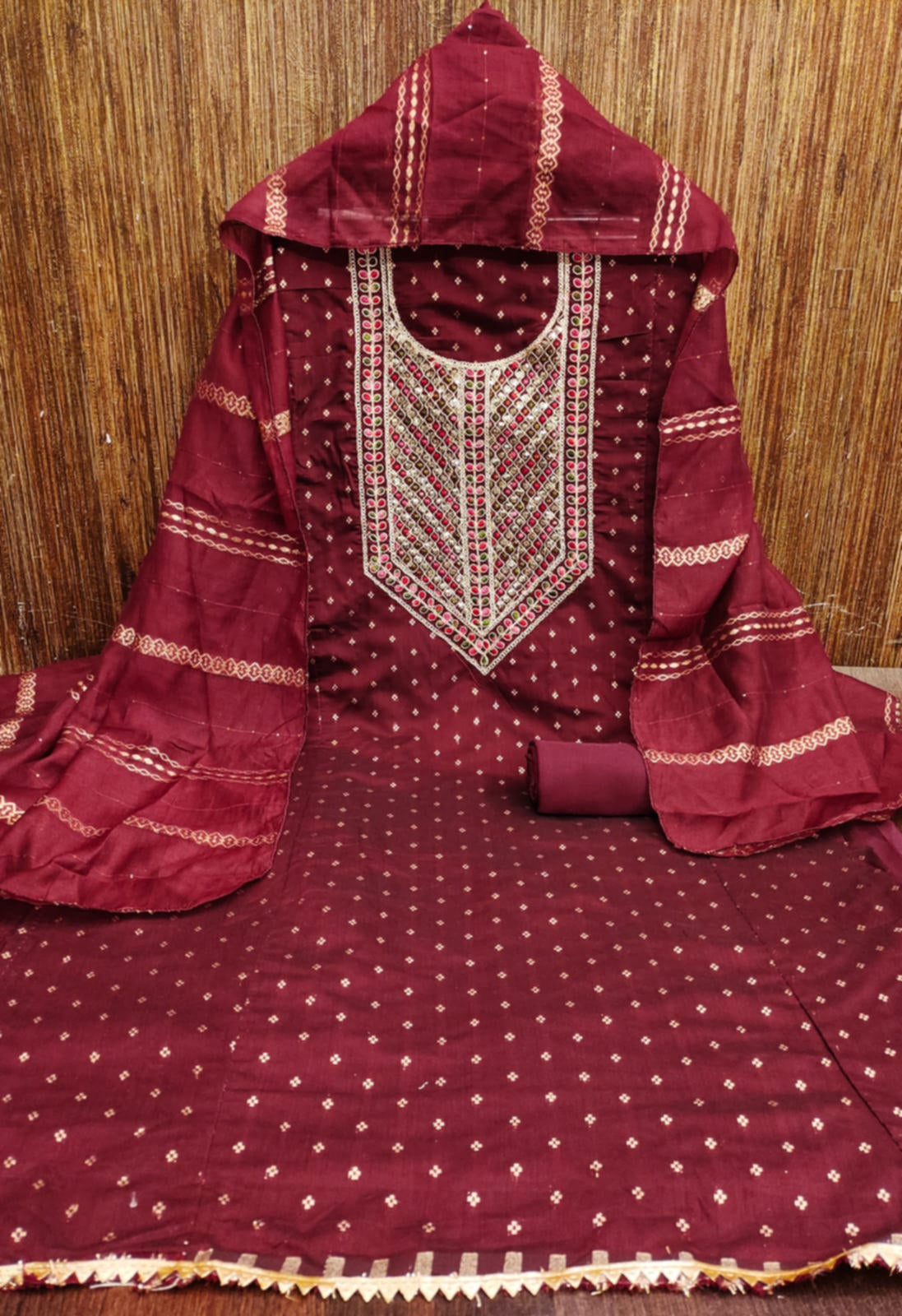 Color_Maroon