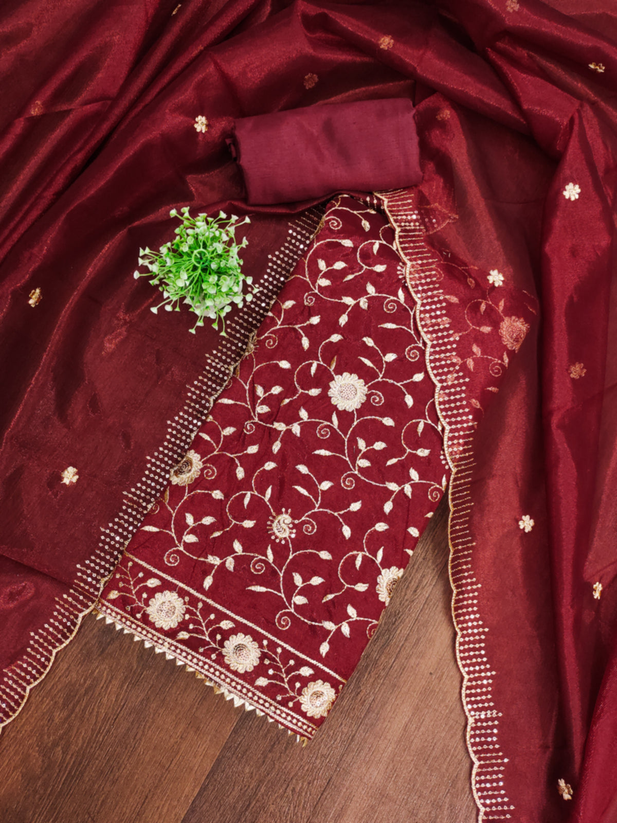 Color_Maroon
