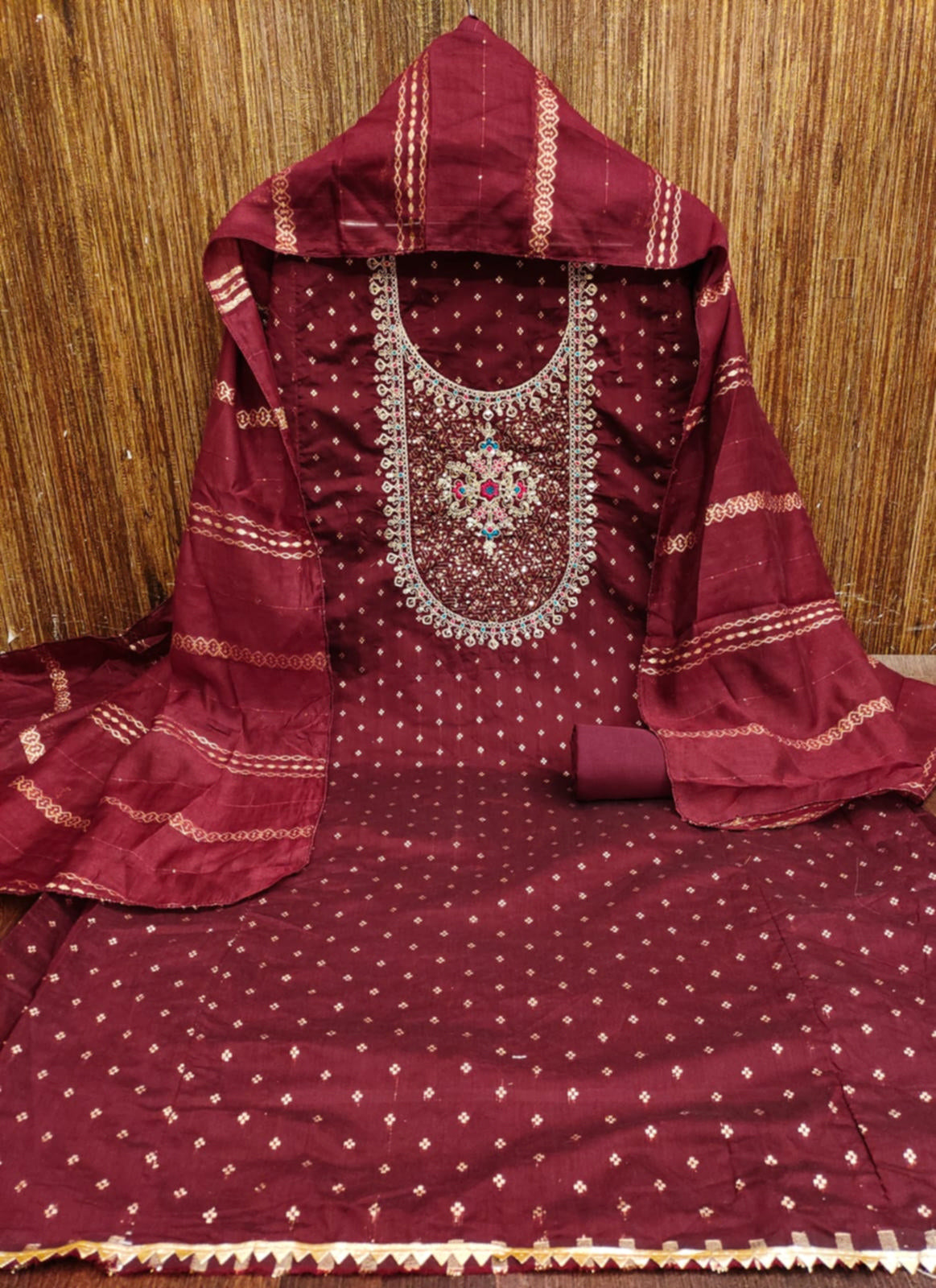 Color_Maroon