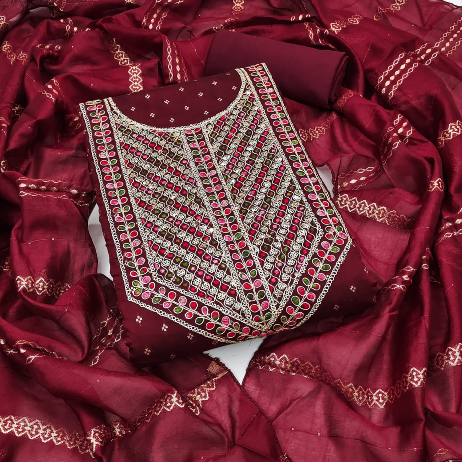 Color_Maroon