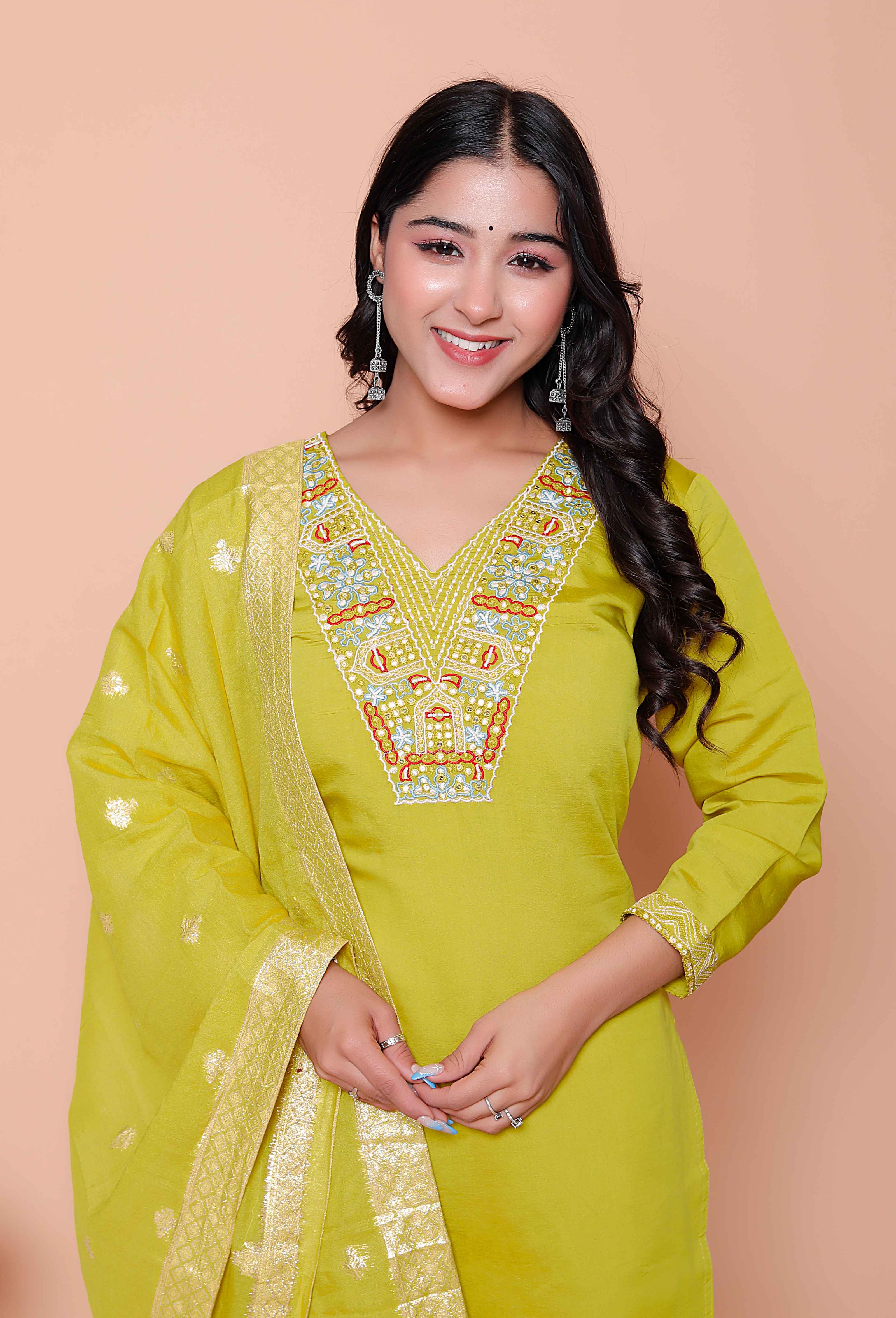Color_YELLOW