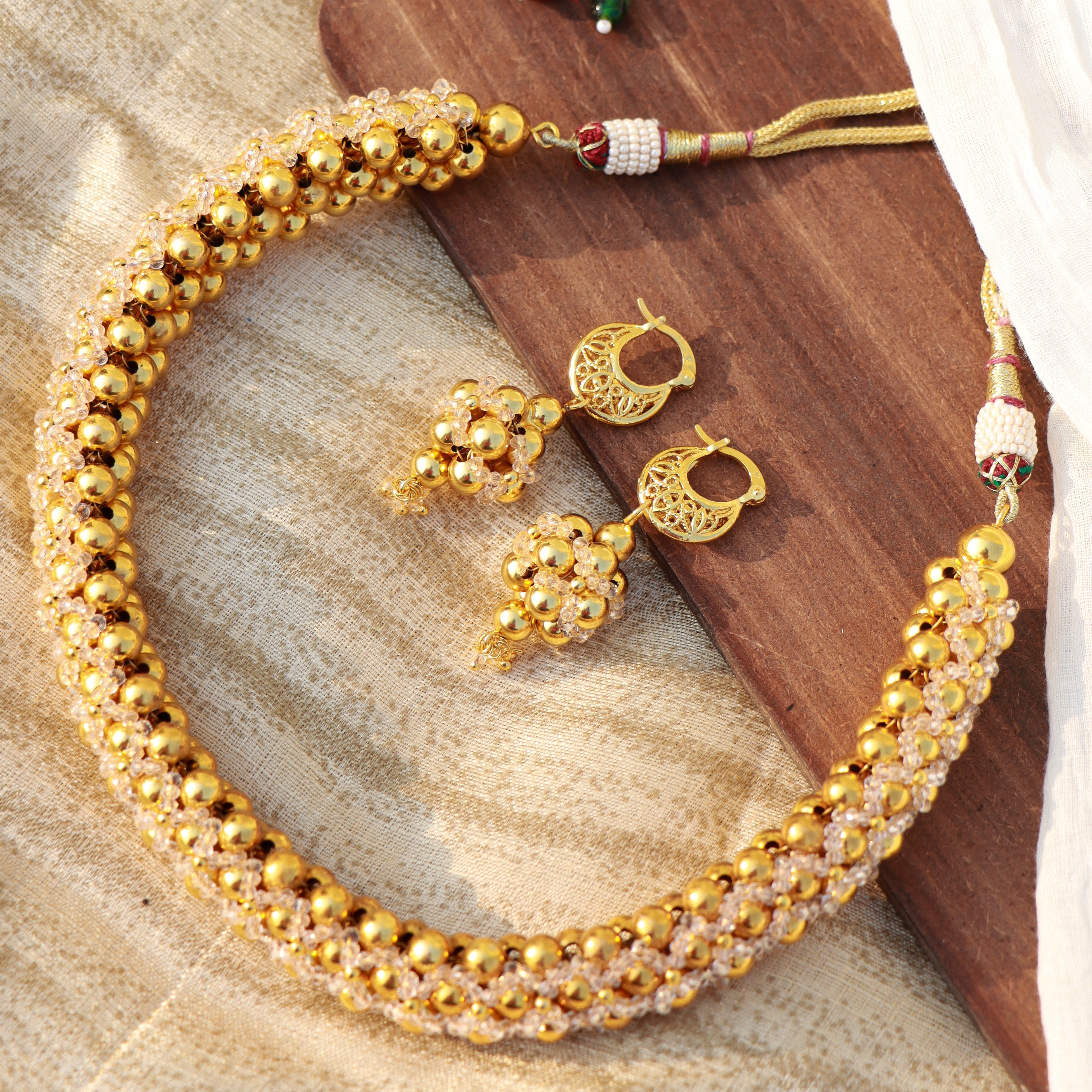 Women's Â 18k Gold Plated Moti Beads Choker NecklaceÂ 