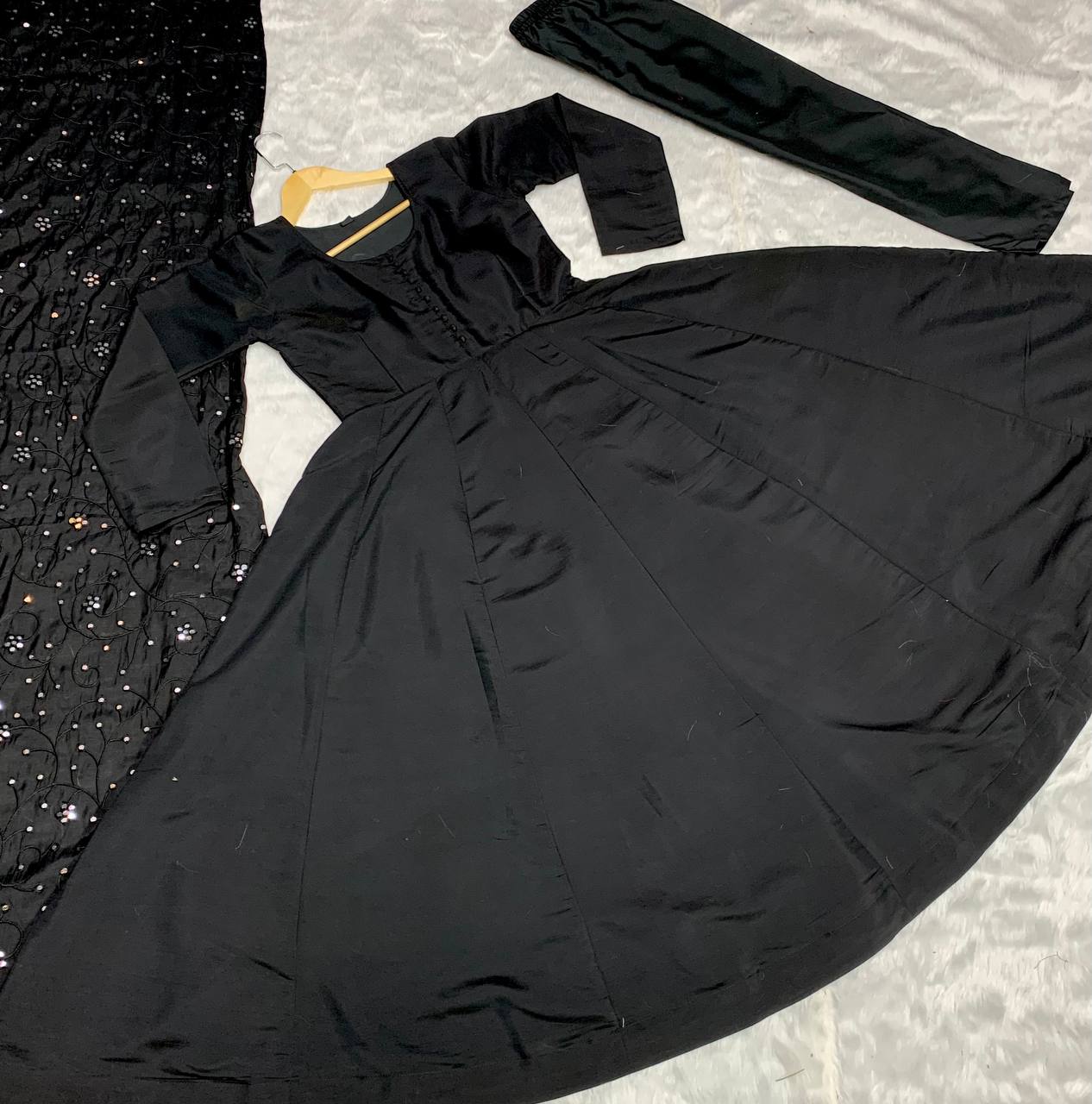 Color_Black