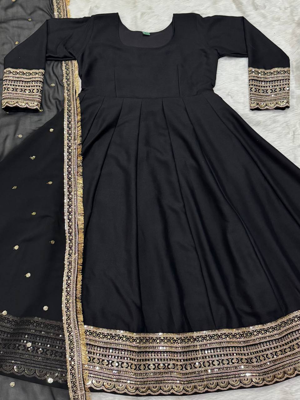 Color_Black