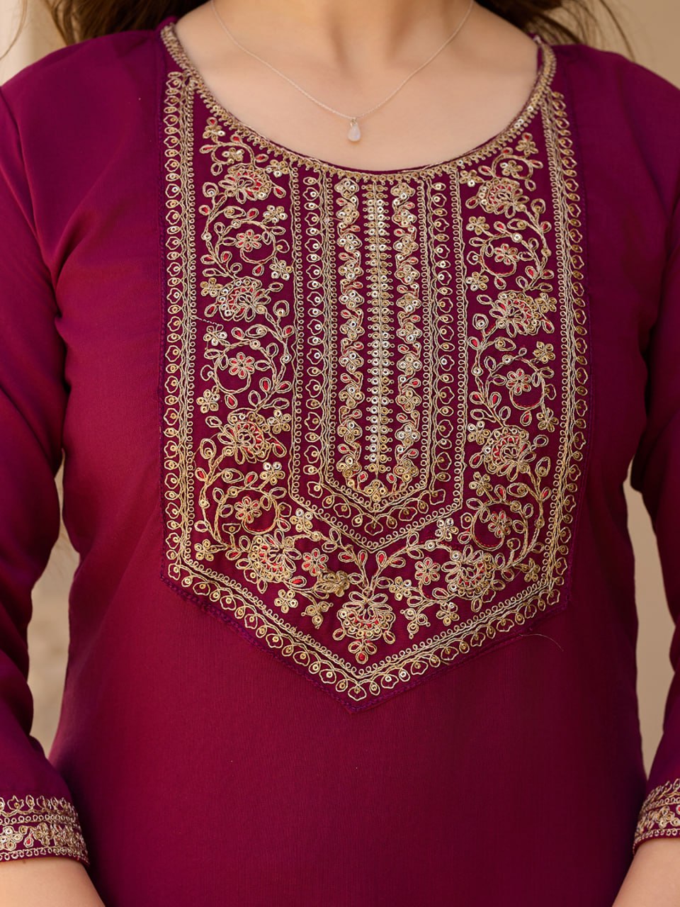 Color_Maroon