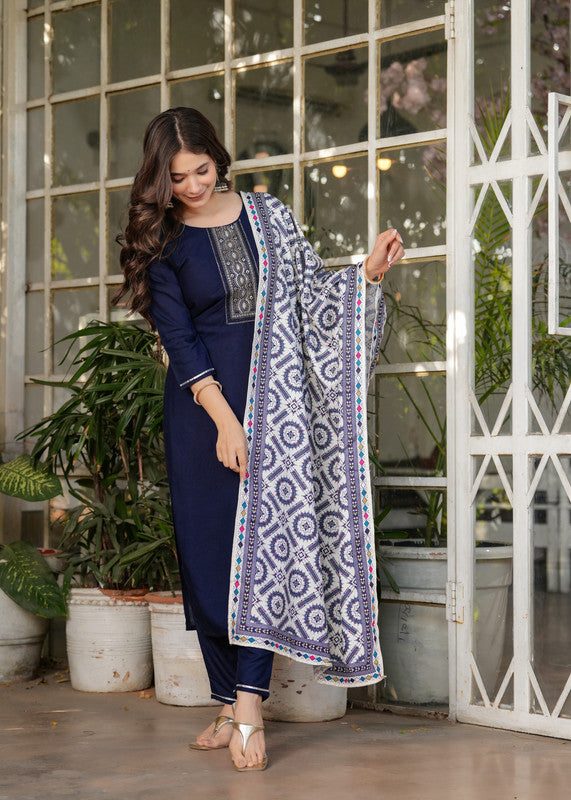 Women's Viscose Rayon Embroidery Straight Kurta With Pant And Dupatta Sets