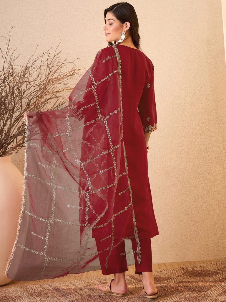 Color_Maroon