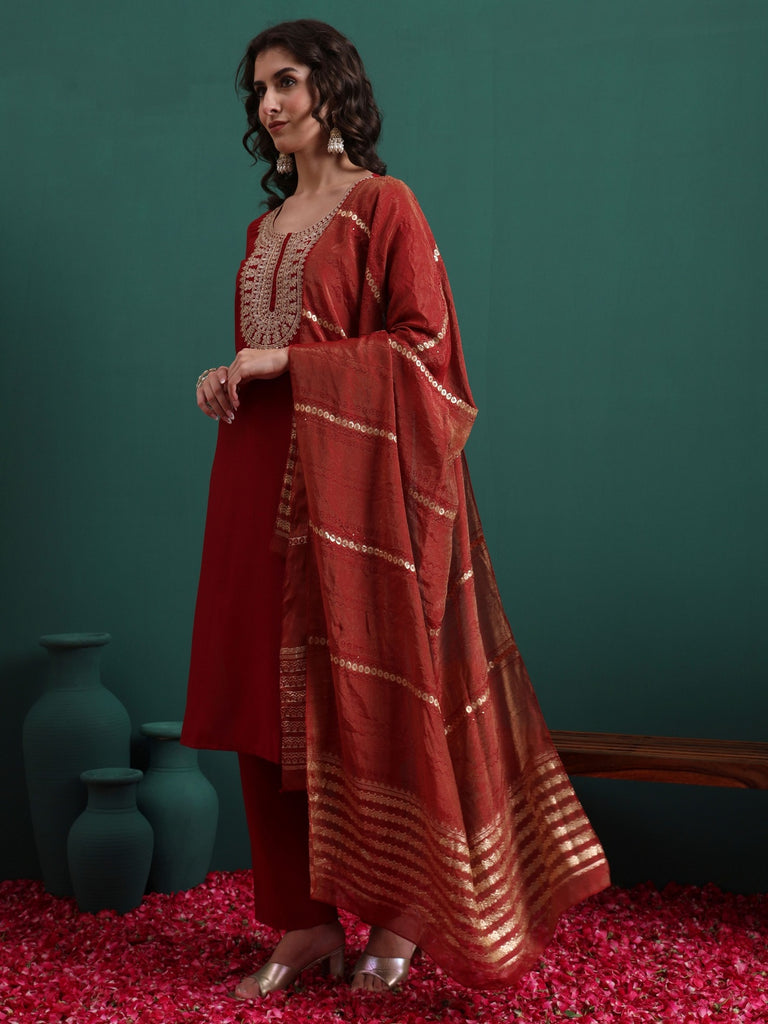 Color_Maroon