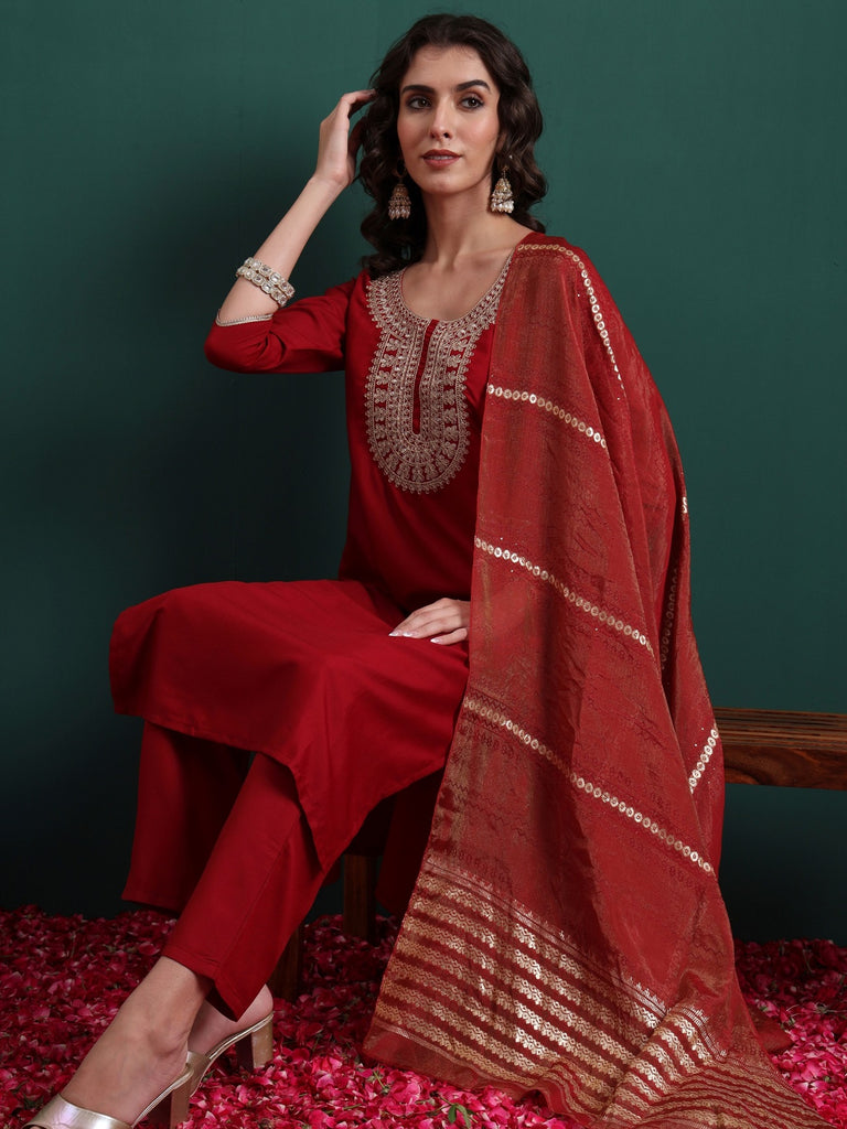 Color_Maroon
