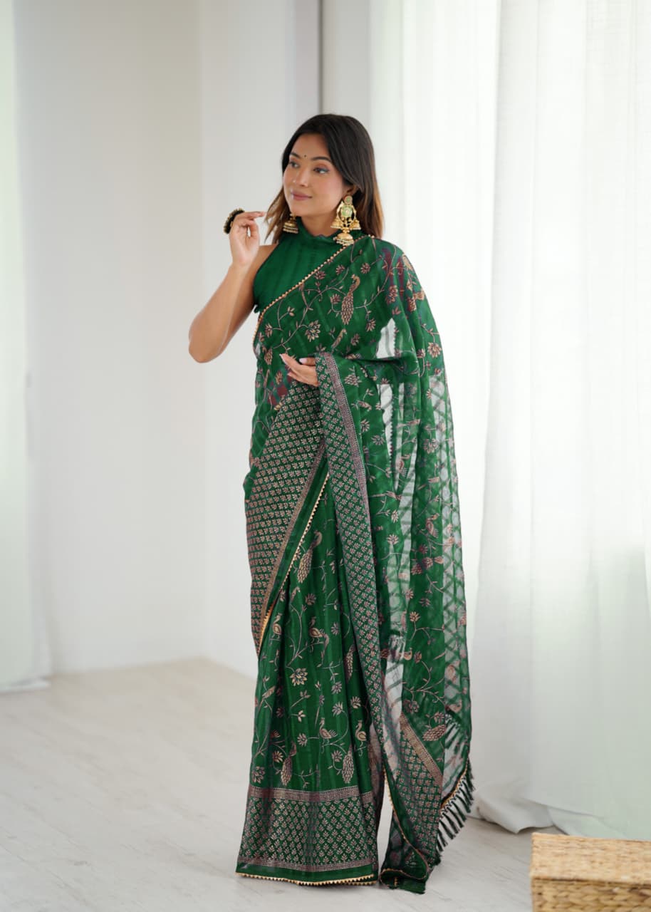 Women's Green Solo Georgette Foil Print Saree