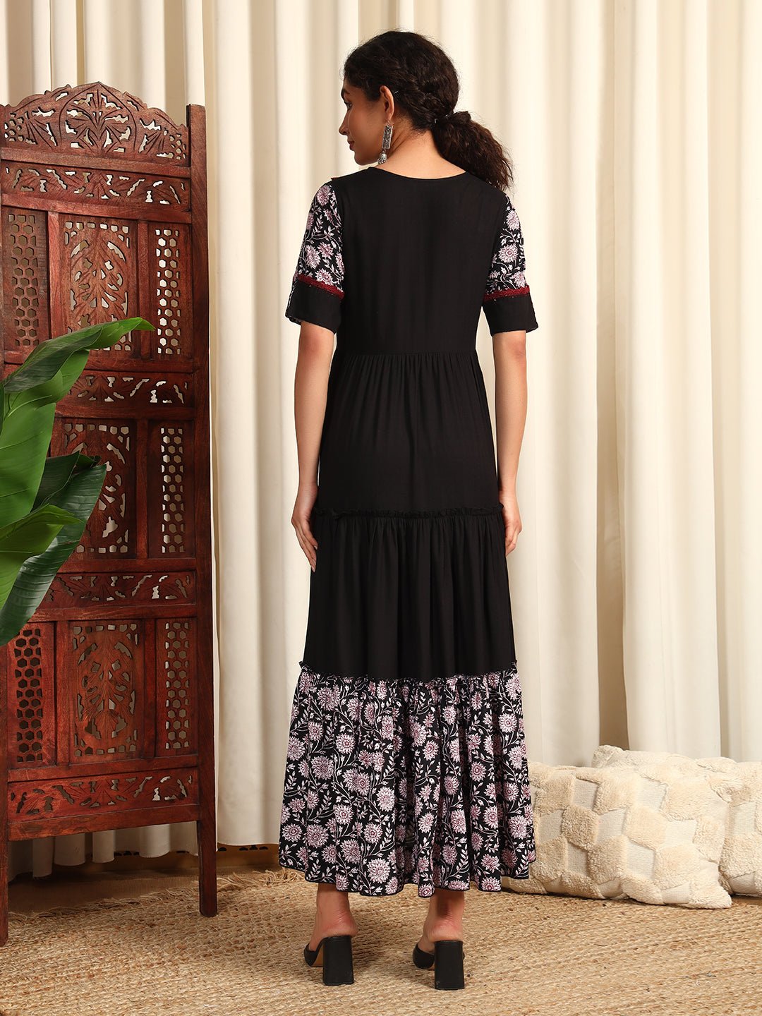 Color_Black